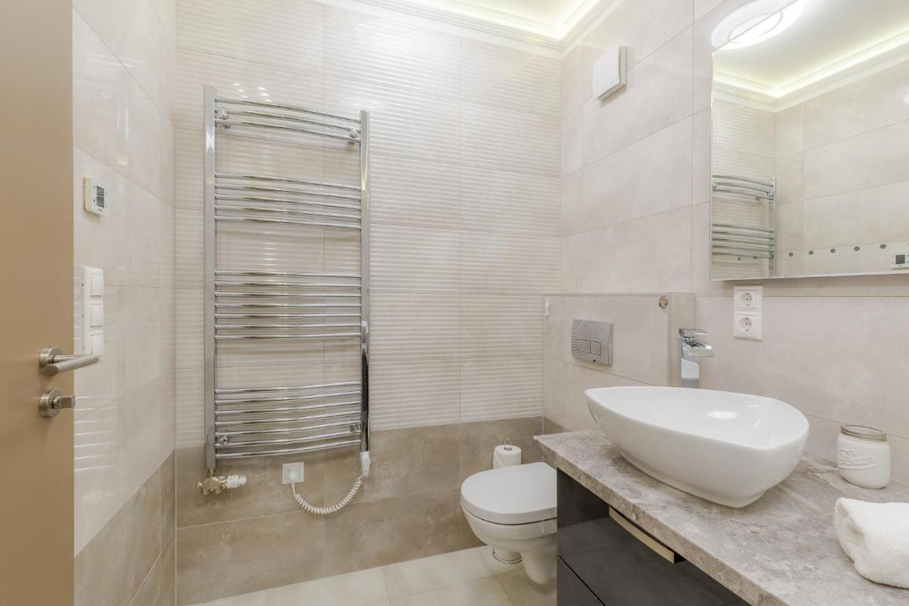希欧福克Admiral Luxury IV Apartman By Bltn公寓 外观 照片